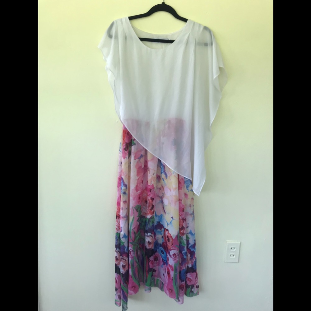 Floral flowy maxi dress